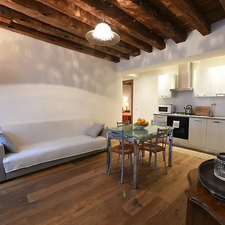 شقة Mercerie E Capitello